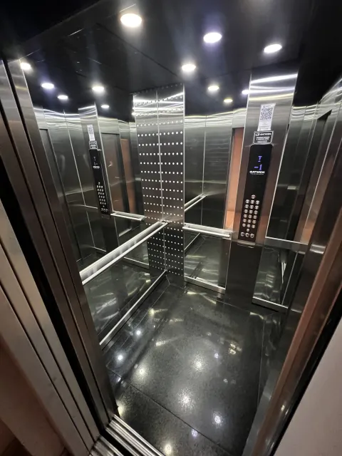 Ascensor - Edificio Forest